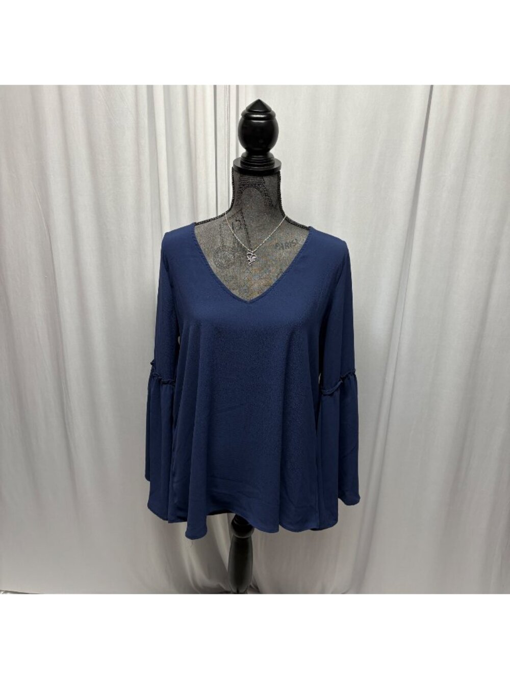 Brave V-Neck Long Bell Sleeve Top Womens Size Large Blue Pullover Boho Hippie